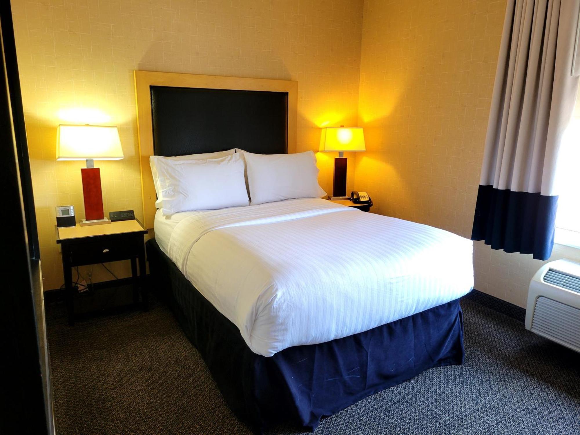 Holiday Inn Boise Airport By Ihg Exterior photo